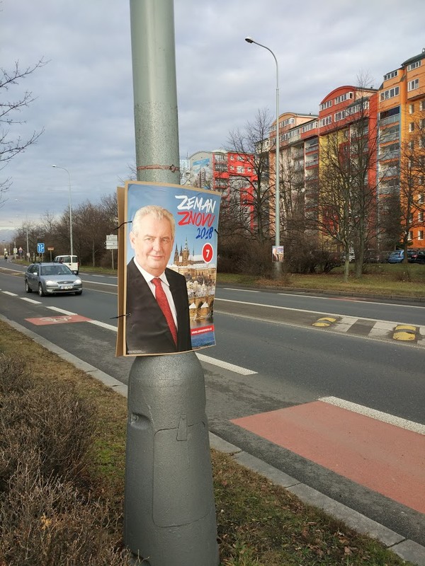 Studie: Miloš Zeman měl před 1. kolem voleb nákladnější kampaň než Jiří Drahoš